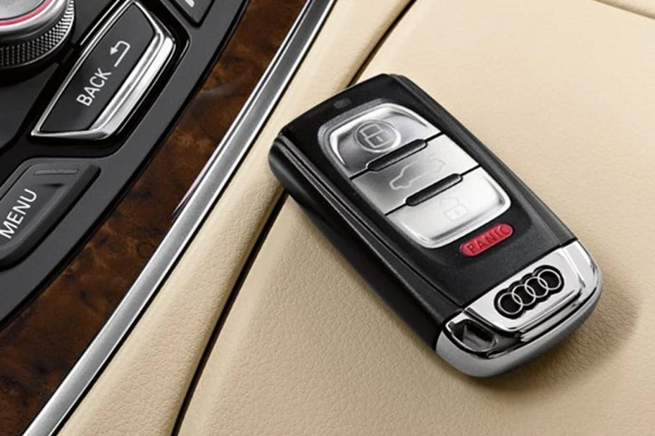 Audi-A4-2022-Comfort key